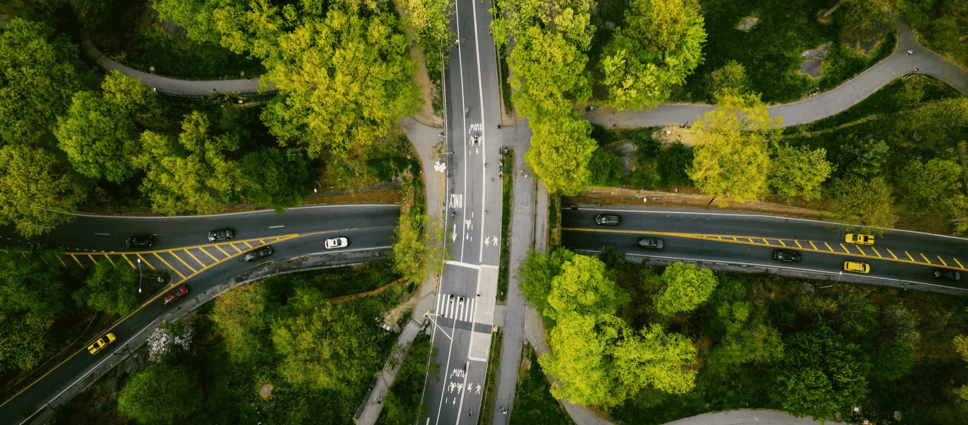 Aerial view of an NYC freeway